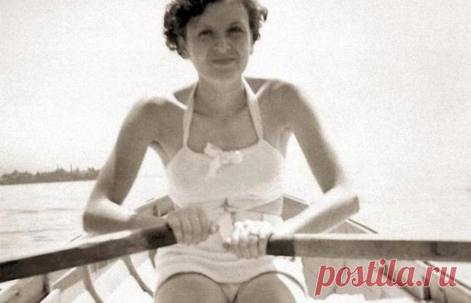 Фото из личного архива Евы Браун - женщины, которая один день была женой фюрера