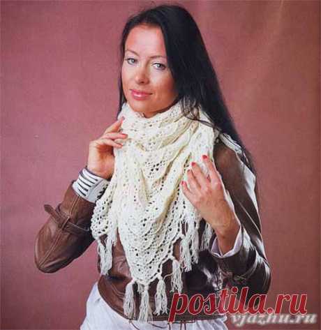 Нарядная шаль с бахромой
