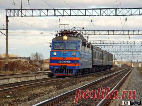 Просмотр фотографии
Электровоз ВЛ60ПК-1552 с пригородным поездом Свеча - Шарья, ст. Зебляки, Костромская обл