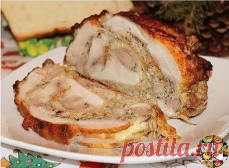 КУРИНЫЙ РУЛЕТ С ФАРШЕМ

Ингредиенты : 

- куриные бедра — 3 шт.,
- фарш куриный филейный — 200 гр, 
- морковь — 1 шт.,
- лук репчатый — 1 шт., 
- соль и перец черный по вкусу,
- горчица — 20 гр 
- сыр твердый — 100 гр,
- сметана — 50 гр, 
- масло растительное 

Приготовление :

1. С куриных бедер удалить кости, мякоть разложить пластом, слегка отбить. Посолить и поперчить. На поверхность уложить фарш, смешанный с пассерованными морковью и луком и приправленный солью и перц...