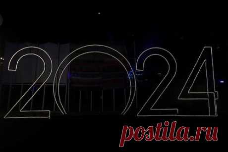 Названы возможные худшие события 2024 года. Издание Politico представило список с самыми неожиданными, но вероятными событиями на 2024 год. В список попали срыв президентских выборов в США, цифровой апокалипсис и обнаружение инопланетного разума, а также войну с Китаем и переворот в России.