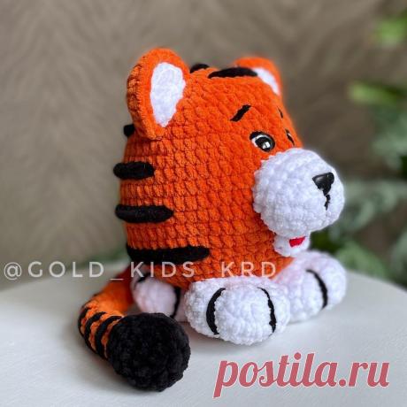 PDF Тигряша крючком. FREE crochet pattern; Аmigurumi animal patterns. Амигуруми схемы и описания на русском. Вязаные игрушки и поделки своими руками #amimore - плюшевый тигр, тигренок из плюшевой пряжи, котик, кот, кошечка, кошка, котенок.