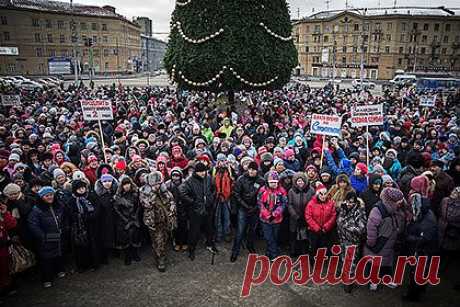 В Новосибирске митинг против закрытия рынка собрал пять тысяч человек