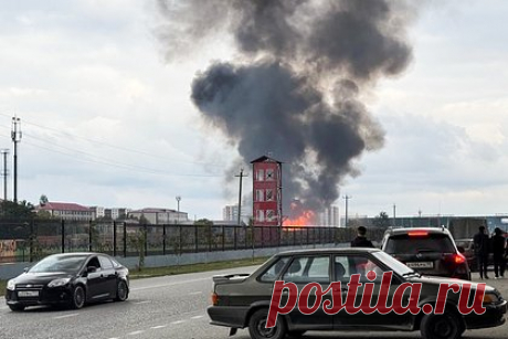 Жилой дом получил повреждения при взрыве цистерны в Грозном