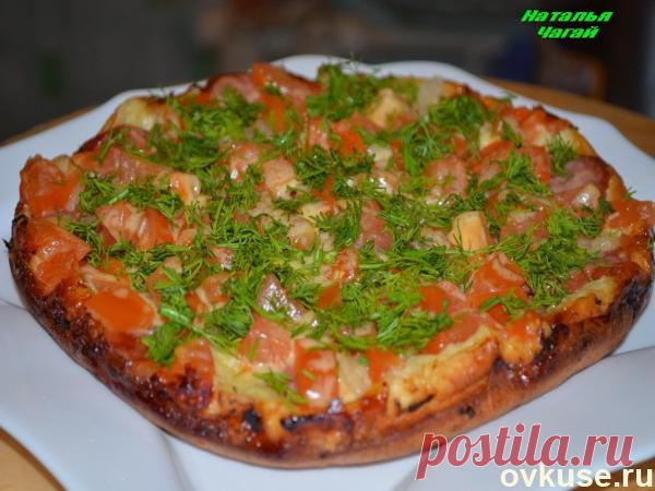 Пицца на сковороде с колбасой и помидорами - Простые рецепты Овкусе.ру