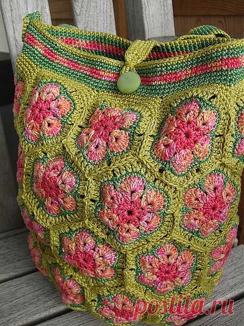 free ravelry pattern | crochet accessories and bags