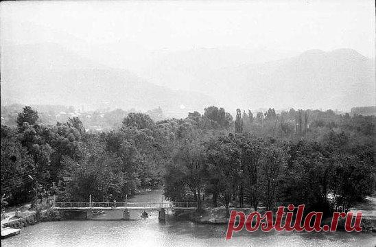 Таким  было  озеро  в Талгарском  ПКиО  в   советкое  время