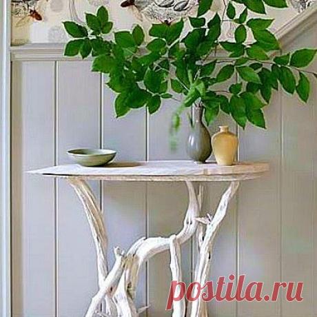 Столик из коряжки.
 https://youtu.be/Wa55Hb7X-v0 
Заказать изделия для декора можно  по телефону 8-937-996-66-04 
https://valerymsamara.wixsite.com/ekodekor 
#экодекор  #экодекорсамара  #изделияиздерева  #рустик  #мебельсвоимируками #дизайнсамара  #декорсамара