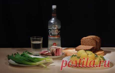 На одном берегу быстрой горной реки стоит девушка, а на другом -джигит. Так выпьем же за перспективу!
