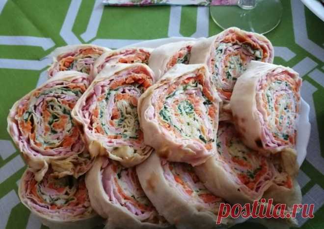 Рулет из лаваша - пошаговый рецепт с фото. Автор рецепта dva_parmezana🧀🧀 🏃‍♂️ . - Cookpad