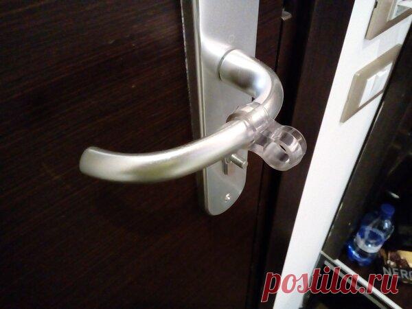 Зачем за границей на ручки дверей надевают силиконовое кольцо? | Где нам жить? | Яндекс Дзен