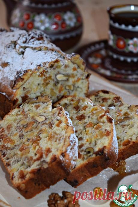 Насыщенный кекс "Лакомка". Много изюма и много орехов!