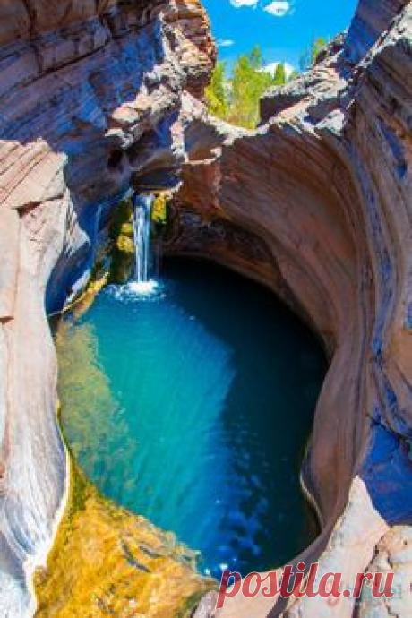 Hamersley Gorge, Karijini National Park, Western Australia - put this place on your Aussie travel bucket list