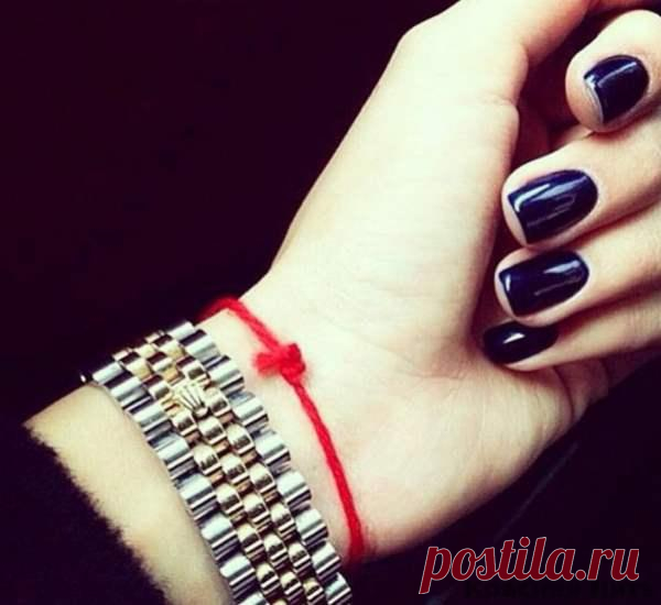 Тайны Израиля. Для чего на самом деле нужна красная нить Красная нить! Сейчас она есть у всех: у вашей соседки, подруги, у знаменитостей, а может даже и у вас.
Но знаете ли вы зачем она на самом деле нужна?
Ходит много легенд относительно настоящего предназ…