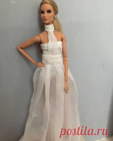 Andrew в Instagram: «I do love a dress!😍 Inspired by Gigi Hadid's MET Gala gown, I created this beaded white