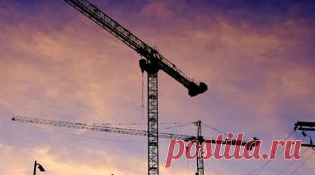 Крановщик получил травмы в результате падения крана в Подмосковье. При падении крана в Красногорске Московской области крановщик получил травмы, а также частично разрушено административное здание теплоэлектроцентрали. Об этом сообщила прокуратура Московской области. Читать далее