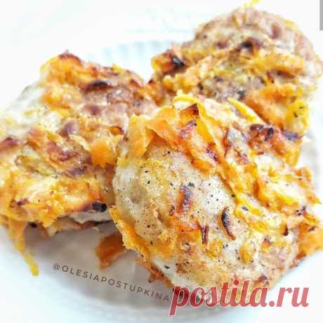 Котлетки из рыбы
⠀
КБЖУ на 100гр. 117/13.6/3.1/8.7

КБЖУ на 1 шт (всего 9) 81/9.4/2.1/6

⠀
Ингредиенты:
- 400гр филе щуки (можно любую рыбку белую)
- 100гр отварного риса
- 100гр моркови
- 50гр лука
- 25гр муки
- 60гр 10% сметаны
- 10гр оливкового масла
- соль, перец.
⠀