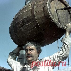 Чёрно-белое солнце. Война, боль и слава Павла Луспекаева