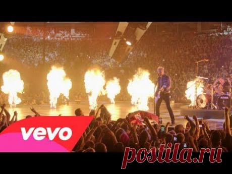 Metallica - Master Of Puppets (Live) - YouTube