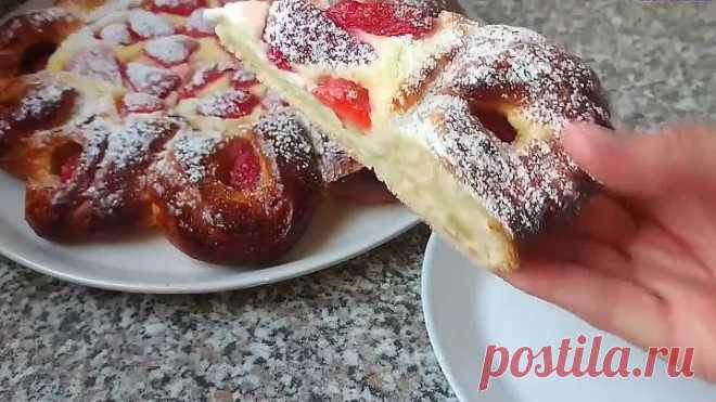 Нежная булочка с творожной начинкой из воздушного теста. Рекомендую!