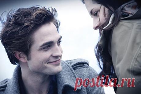 На роль Эдварда в «Сумерках» рассматривали другого актера. Британский актер Джейми Кэмпбелл Бауэр мог исполнить роль вампира Эдварда Каллена в серии фэнтезийных фильмов «Сумерки». Однако артист не смог прийти на прослушивание, поскольку еще не освободился от съемок «Суини Тодда». В итоге роль досталась Роберту Паттинсону, а Бауэр сыграл злодея Кая.