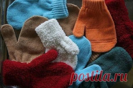 Милые снеговички из ненужных варежек / Необычные поделки