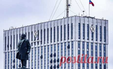 Минюст внес правнучку Чкалова и «ВЧК-ОГПУ» в реестр иноагентов. Телеграм-канал «ВЧК-ОГПУ» и проект «Русский криминал» признали иностранными агентами, следует из обновленного реестра на сайте Минюста.