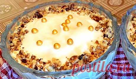 Сметанный десерт с черносливом и грецкими орехами