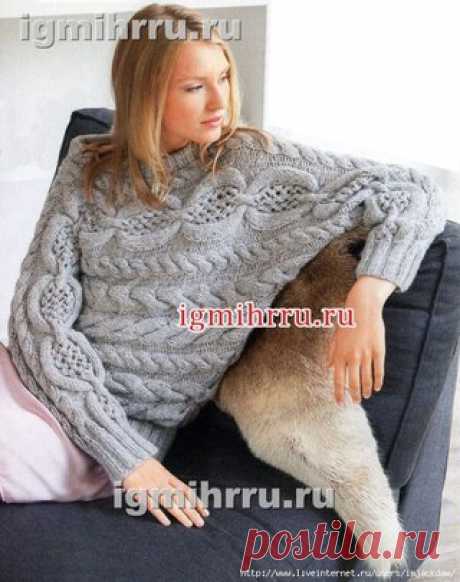 ТЕПЛЫЙ ПУЛОВЕР-КИМОНО С АЖУРНЫМ УЗОРОМ И КОСАМИ 

Этот пуловер из теплой мягкой шерсти альпака привлекает 
внимание не только яркими выразительными узорами, но и 
удобным покроем кимоно. Пуловер вяжется единым полотном
Показать полностью…