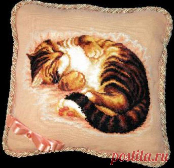 Вышивка крестом подушки каталог схем