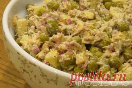 Салат из курицы с яблоками