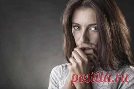 4 последствия неправильно сделанного приворота - Сонники, гороскопы, гадания - медиаплатформа МирТесен Иногда тяга к человеку настолько сильная, что влюбленный решает прибегнуть к очень опасному способу — черной магии. Множество специалистов отгаваривают людей от использования темных сил в качестве достижения своих целей. Одно неловкое движение в привороте и вы будете виновным в череде страшных