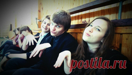 Подружки, лол))