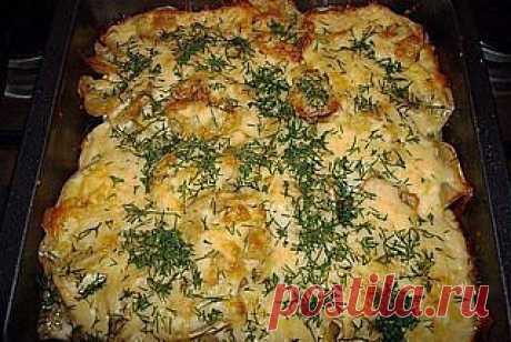Картошка по-французски с мясом
Источник Приятного аппетита!
 


Ингредиенты:

- около 1 кг очищенного картофеля
- 300 гр. свинины
- 2 средние луковицы
- 200 гр. майонеза
- 50 гр. твердого сыра
- соль, перец, зелень