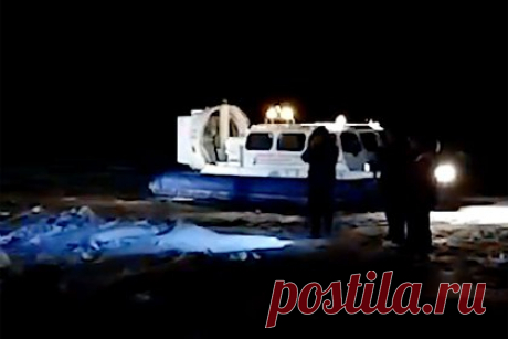 Названа приоритетная версия крушения вертолета Ми-8 в Карелии. Нарушение правил безопасности полетов могло стать причиной крушения вертолета Ми-8 в Карелии. Ранее в качестве возможных причин крушения также назывались погодный фактор, ошибка пилотирования и техническая неисправность. Ми-8 МЧС России пропал над Онежским озером вечером 4 февраля.