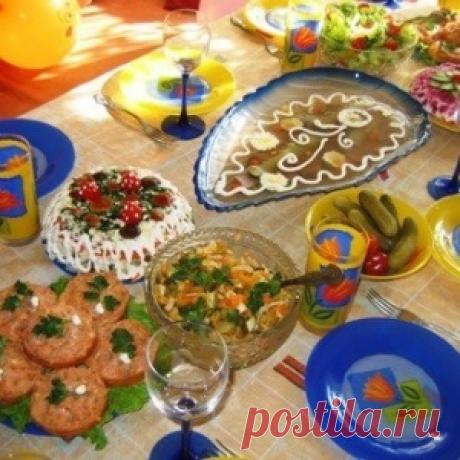 Как приготовить отличный стол и не замучать себя (Советы от успешной домохозяйки)