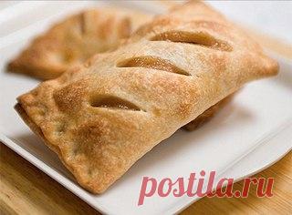 Яблочный пирожок