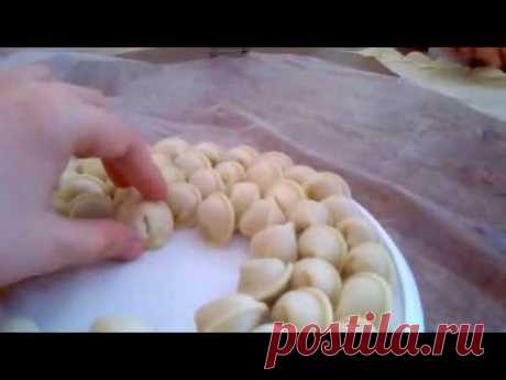 Как быстро лепить пельмени дома! Домашние пельмени