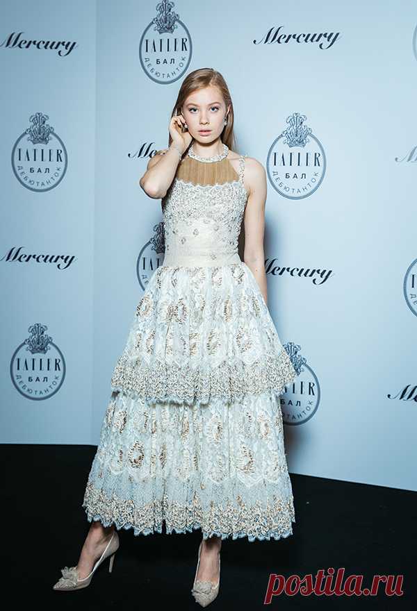 Бал Tatler 2017: дочь Навки, внучки Бродского и Кшесинской и другие дебютантки представлены свету, HELLO! Russia