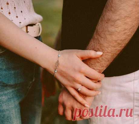 9 романтичных рассуждений, за которыми на самом деле скрывается токсичное поведение
Настоящая любовь безгранична, она способна преодолеть все трудности. Однако эти границы все же должны присутствовать, иначе даже самые лучшие отношения могут перейти в разряд токсичных. Понять, что Ваше личное пространство нарушается или заметить тотальный контроль очень просто. Ещё есть и другие признаки...
Читай дальше на сайте. Жми подробнее ➡