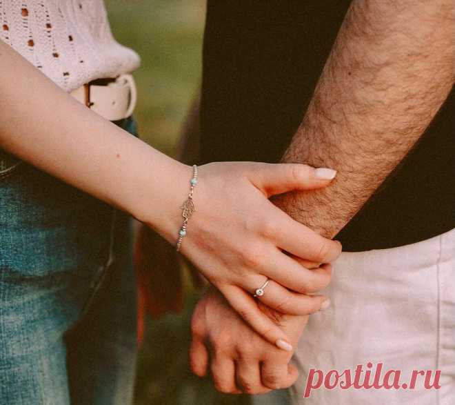 9 романтичных рассуждений, за которыми на самом деле скрывается токсичное поведение
Настоящая любовь безгранична, она способна преодолеть все трудности. Однако эти границы все же должны присутствовать, иначе даже самые лучшие отношения могут перейти в разряд токсичных. Понять, что Ваше личное пространство нарушается или заметить тотальный контроль очень просто. Ещё есть и другие признаки...
Читай дальше на сайте. Жми подробнее ➡