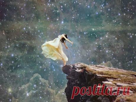 Что означают сны с ПЯТНИЦЫ НА СУББОТУ и сбываются ли они Сновидения нередко предупреждают людей о грядущих событиях. Во сне каждый может получить ответы на интересующие вопросы или знак судьбы.