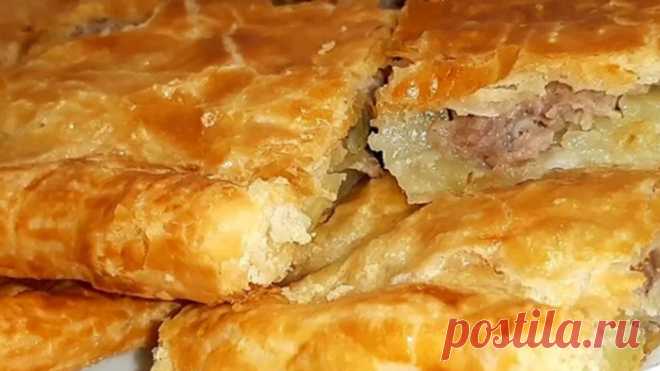Всего 30 минут и готово. Вкусный и бюджетный мясной пирог: хватает на большую семью