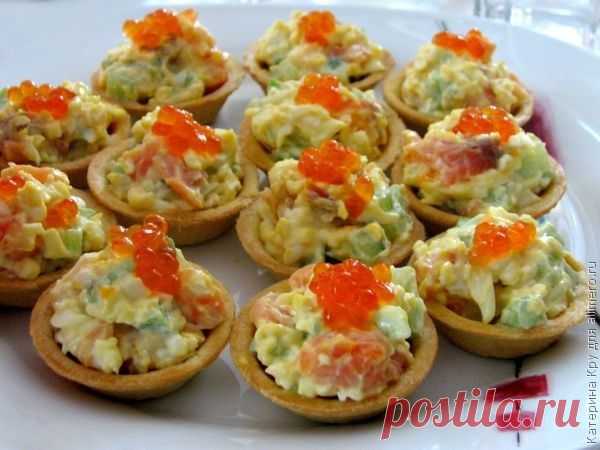 👌 Тарталетки Рыбная мозаика, рецепты с фото Вкусный рецепт Тарталетки Рыбная мозаика, пошаговый, с фото и отзывами 👍 Закуски для фуршета, Оригинальные закуски, Блюда из теста, Блюда из лосося, Закуски из сыра, Блюда из огурцов, Тарталетки