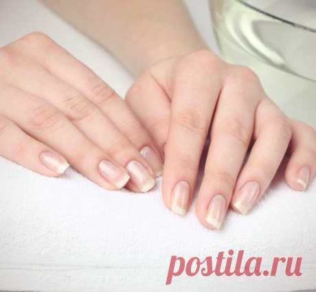 Ванночки для укрепления ногтей.