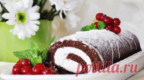Бисквитный рулет с кремом из манки — Вкусные рецепты