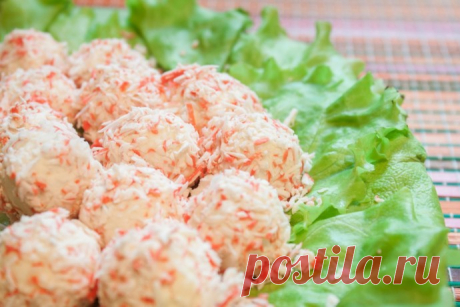 Сырные шарики с крабовыми палочками