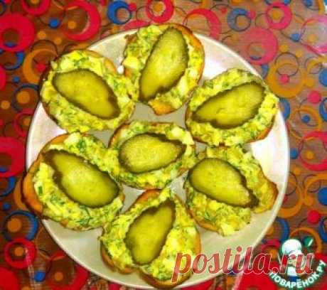 Закусочные бутерброды с луком и яйцом – кулинарный рецепт