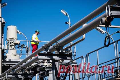 В Кремле объявили о готовности «Северного потока-2». Российские власти объявили о готовности газопровода «Северный поток-2». По словам представителя Кремля Дмитрия Пескова, технически к запуску все готово. «Технологически все готово. Дальше все зависит от выполнения формальностей, связанных с сертификацией», — прокомментировал он.