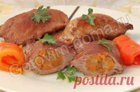 Рецепт: Утиная грудка, фаршированная грибами с овощами